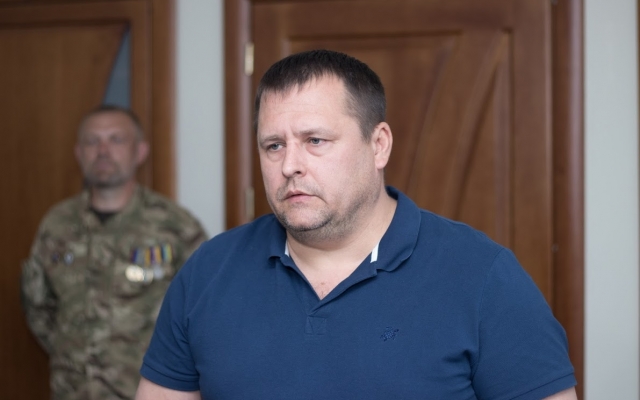 Борис Филатов вручил ключи от квартир бойцам АТО Фото № 0 Борис Филатов вручил ключи от квартир бойцам АТО Фото № 0