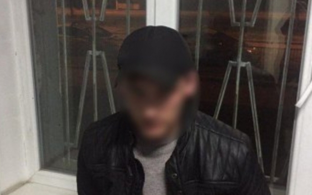 В Днепре двое грабителей избивали мужчину с инвалидностью Фото № 0 В Днепре двое грабителей избивали мужчину с инвалидностью Фото № 0