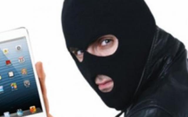 Днепр криминальный: воры отбирают телефоны у детей Фото № 0 Днепр криминальный: воры отбирают телефоны у детей Фото № 0