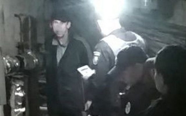 В Днепре жильцы дома поймали похитителя металлолома Фото № 0 В Днепре жильцы дома поймали похитителя металлолома Фото № 0