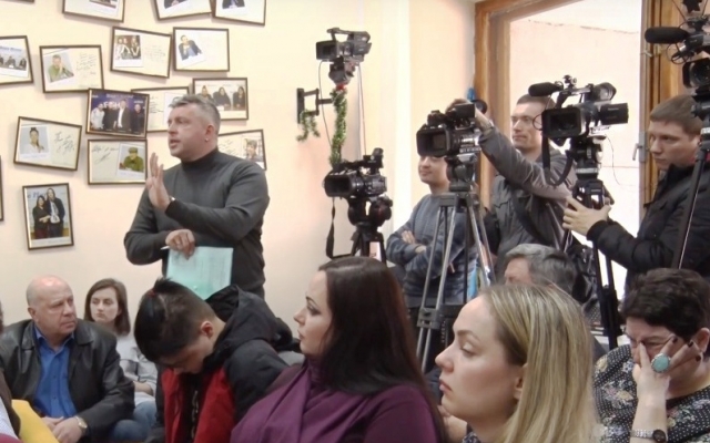 Сотрудники Днепровской оперы обвинили директора в репрессиях Фото № 1 Сотрудники Днепровской оперы обвинили директора в репрессиях Фото № 1