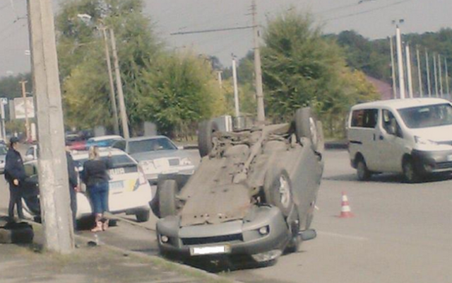 Возле Возле