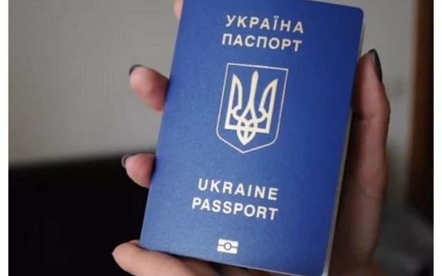 Жительница Днепра пыталась взять кредит по фальшивому паспорту Фото № 0 Жительница Днепра пыталась взять кредит по фальшивому паспорту Фото № 0