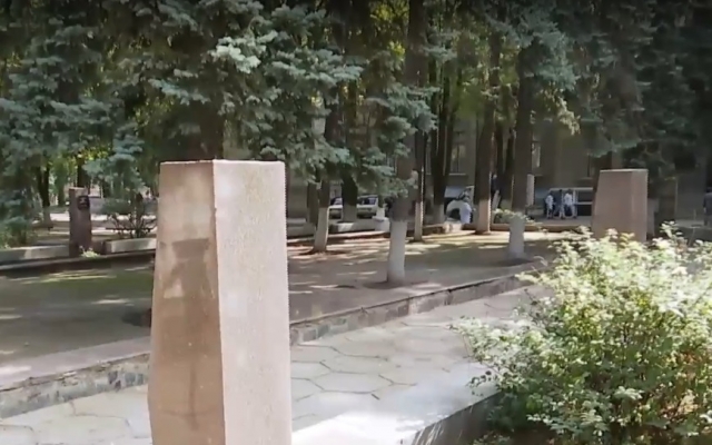 В Днепре вандалы воруют памятники Фото № 0 В Днепре вандалы воруют памятники Фото № 0