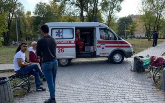 На Днепропетровщине в парке умерла пенсионерка Фото № 0 На Днепропетровщине в парке умерла пенсионерка Фото № 0