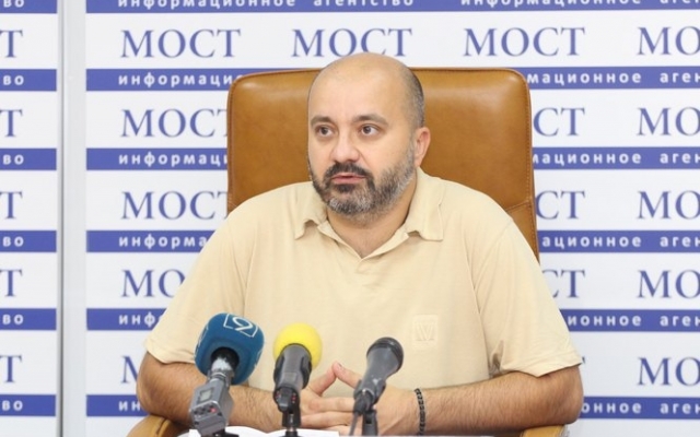 Днепряне стали чаще общаться с властями Фото № 0 Днепряне стали чаще общаться с властями Фото № 0