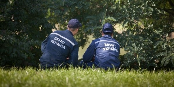 Спасатели Днепропетровщины провели беседу с туристами Фото № 0 Спасатели Днепропетровщины провели беседу с туристами Фото № 0