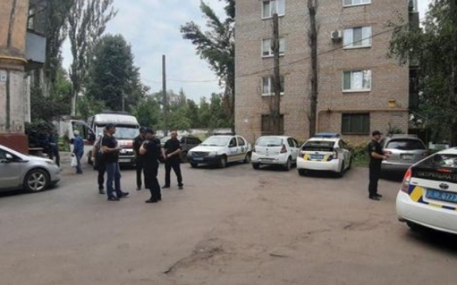 ЧП на Днепропетровщине: мужчина забил до смерти собственную мать Фото № 1 ЧП на Днепропетровщине: мужчина забил до смерти собственную мать Фото № 1