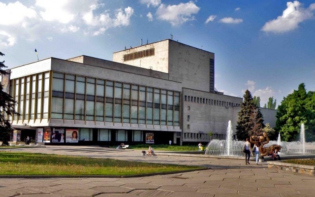 В Днепре проведут ремонт административных помещений Театра оперы и балета Фото № 0 В Днепре проведут ремонт административных помещений Театра оперы и балета Фото № 0