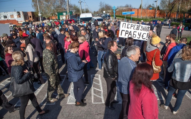 Последствия митинга: после акции протеста жителям Обуховки снизили проезд Фото № 2 Последствия митинга: после акции протеста жителям Обуховки снизили проезд Фото № 2