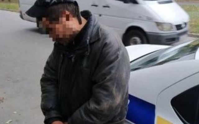 На Днепропетровщине мужчина с психическим расстройством ограбил школьника Фото № 0 На Днепропетровщине мужчина с психическим расстройством ограбил школьника Фото № 0