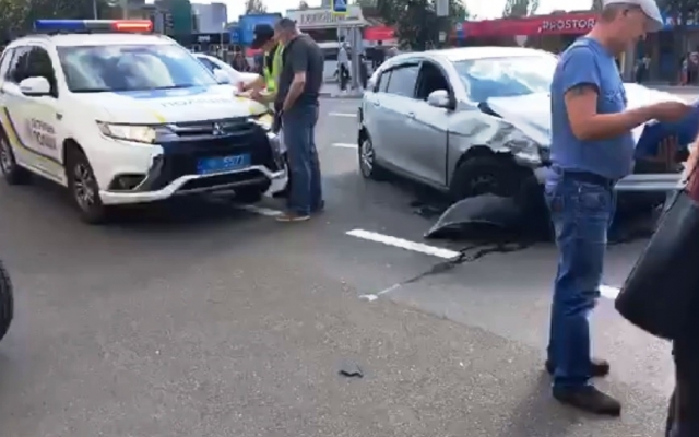 На Днепропетровщине маршрутка попала в ДТП: пострадали люди Фото № 2 На Днепропетровщине маршрутка попала в ДТП: пострадали люди Фото № 2