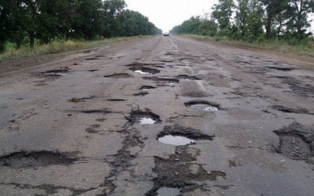 В Киеве пообещали отремонтировать трассу Днепр - Никополь Фото № 0 В Киеве пообещали отремонтировать трассу Днепр - Никополь Фото № 0
