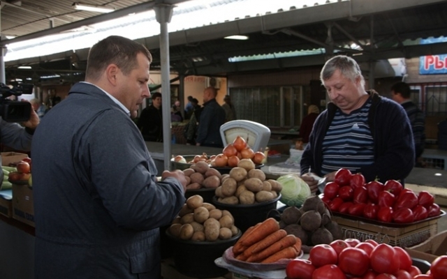 Борис Филатов рассказал, где покупает продукты Фото № 0 Борис Филатов рассказал, где покупает продукты Фото № 0