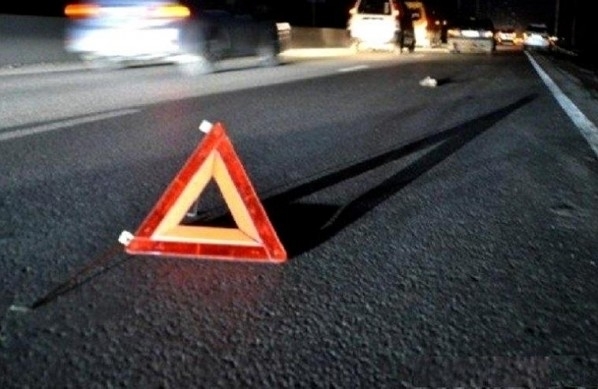 ДТП на Днепропетровщине: Mazda врезалась в столб Фото № 0 ДТП на Днепропетровщине: Mazda врезалась в столб Фото № 0