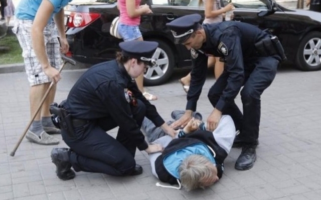 Днепрян обучат противостоять полиции Фото № 0 Днепрян обучат противостоять полиции Фото № 0