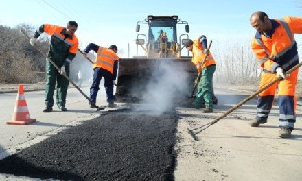 На Днепропетровщине ремонтируют дороги