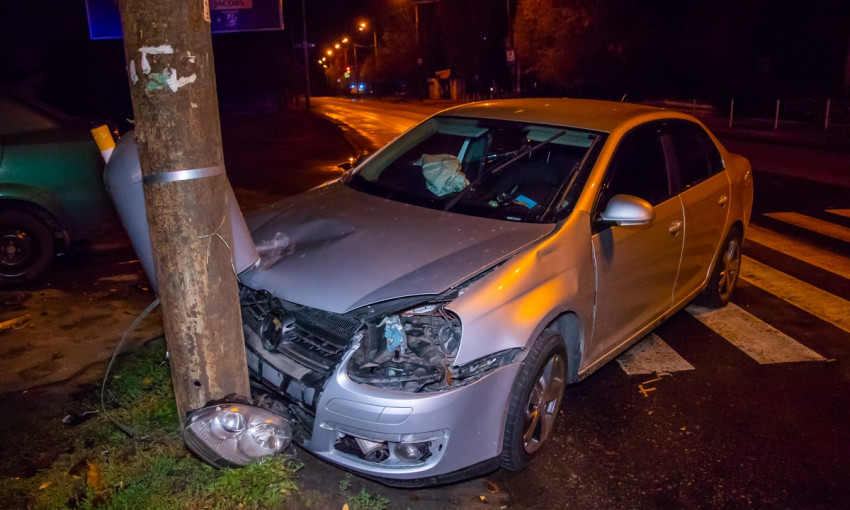 ДТП в Днепре: во время аварии пострадали два водителя