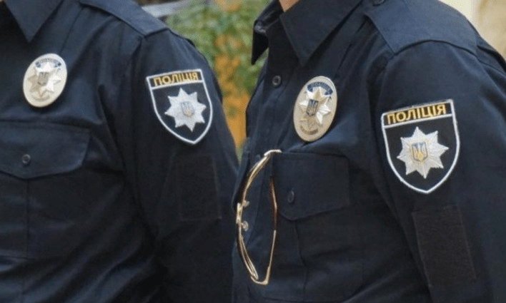 На Днепропетровщине бывший полицейский ударил патрульного 