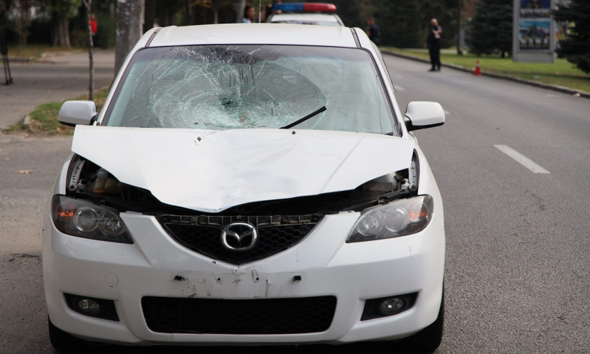 ДТП в Днепре: на Гагарина Mazda насмерть сбила женщину