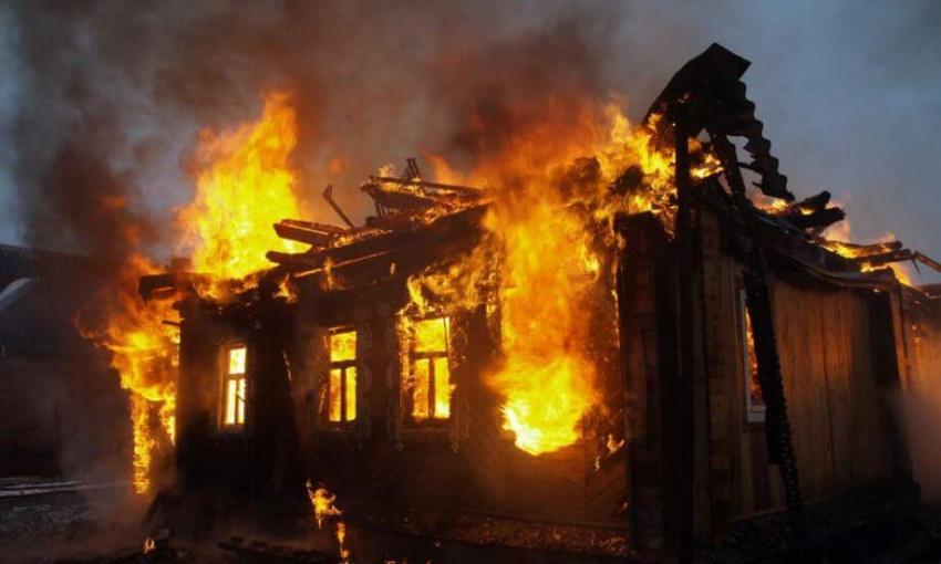 На Днепропетровщине заживо сгорел пенсионер 