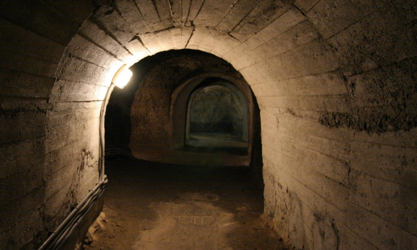 Что скрывают подземелья Днепра?