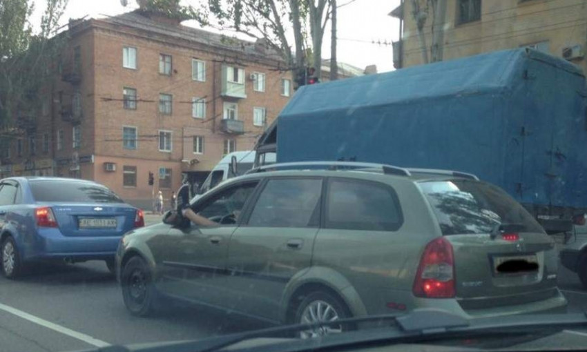 По Днепропетровщине ехал эксцентричный водитель