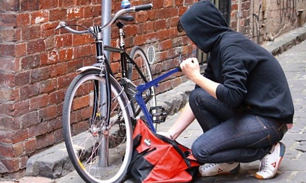 В Днепре на улицах воруют велосипеды 