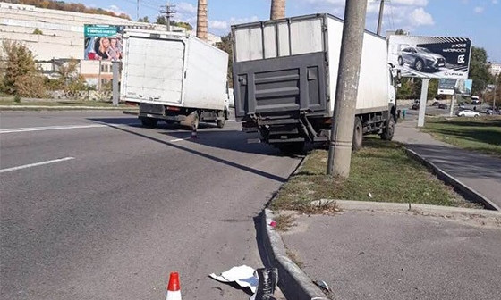 Смертельное ДТП в Днепре: грузовик сбил трех пешеходов