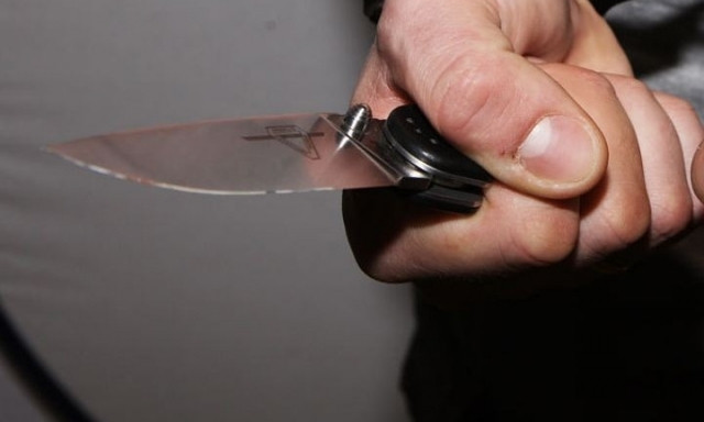 ЧП на Днепропетровщине: мужчину подрезали ножом на улице