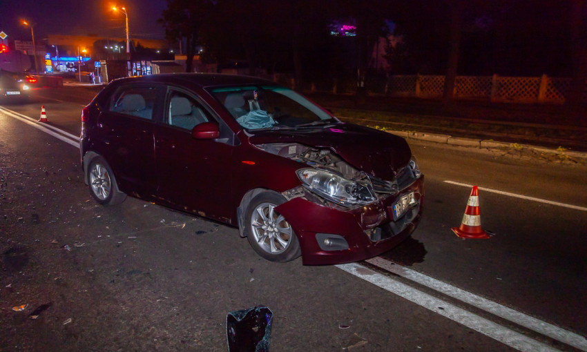 ДТП в Днепре: на Макарова столкнулись два авто