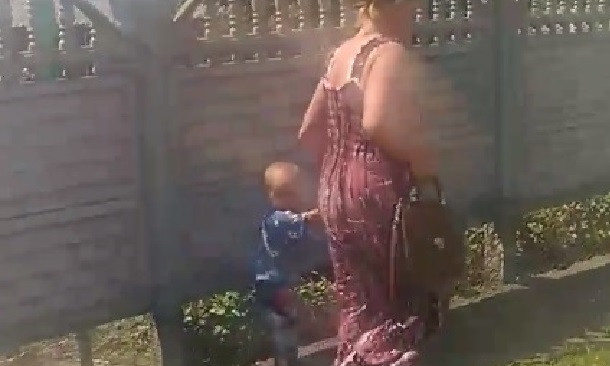 Жительница Днепропетровщины избивала ребенка на глазах у соседей