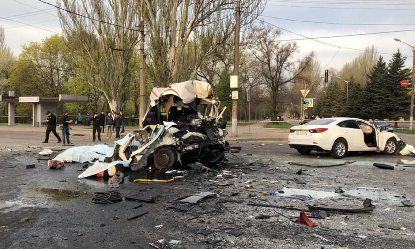 8 погибших и 12 пострадавших: на Днепропетровщине столкнулись авто и маршрутка