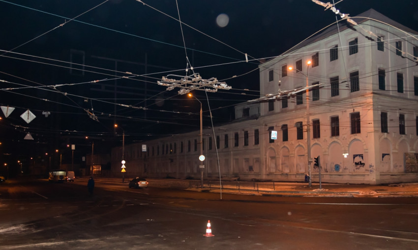 ЧП в Днепре: на улице Шмидта оборвалась контактная сеть