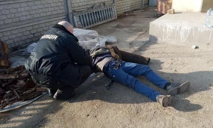 На Днепропетровщине на улице нашли труп мужчины
