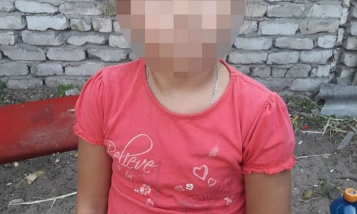 ЧП под Днепром: мужчина и женщина ограбили 7-летнюю девочку