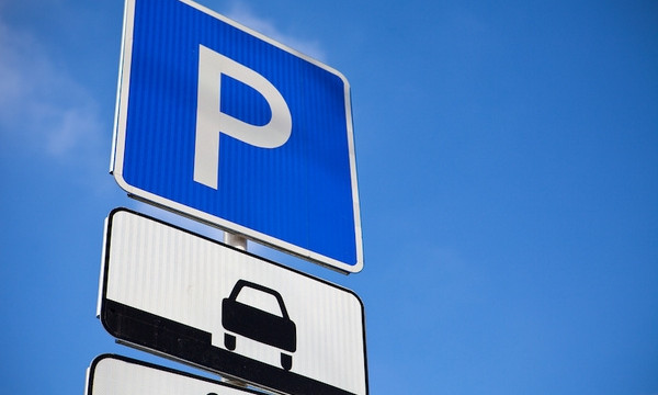 Власти Днепра планируют масштабный проект новых парковок 