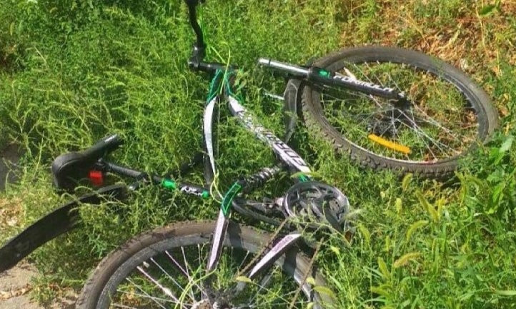 На Днепропетровщине мужчина пытался украсть велосипед у мальчика 