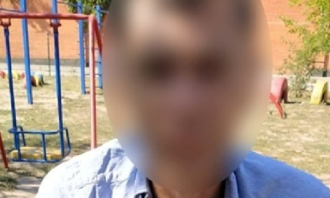 В Днепре на детской площадке задержали мужчину с гранатой 