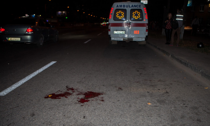 ДТП в Днепре: мотоцикл сбил пешехода 