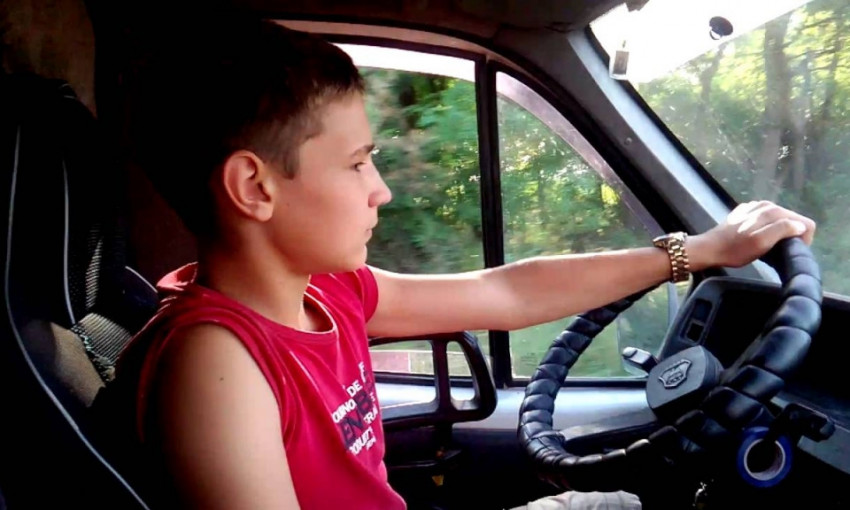 В Днепре полиция остановила несовершеннолетнего водителя 