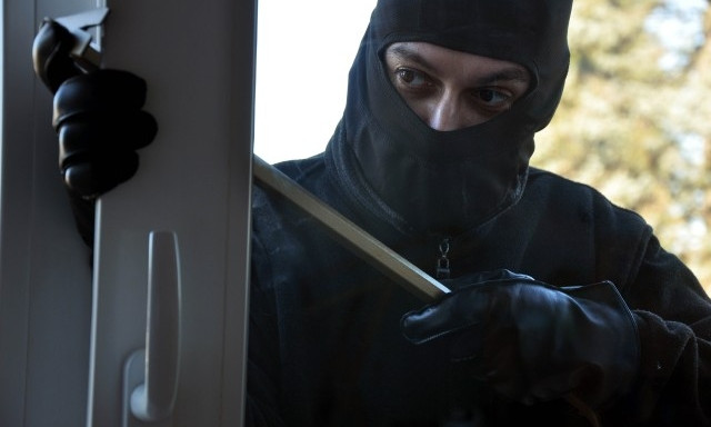 На Днепропетровщине двое парней хотели ограбить частный дом 