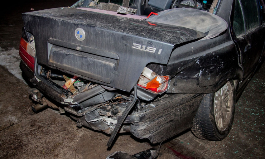 ДТП в Днепре: при аварии пострадала девушка в BMW