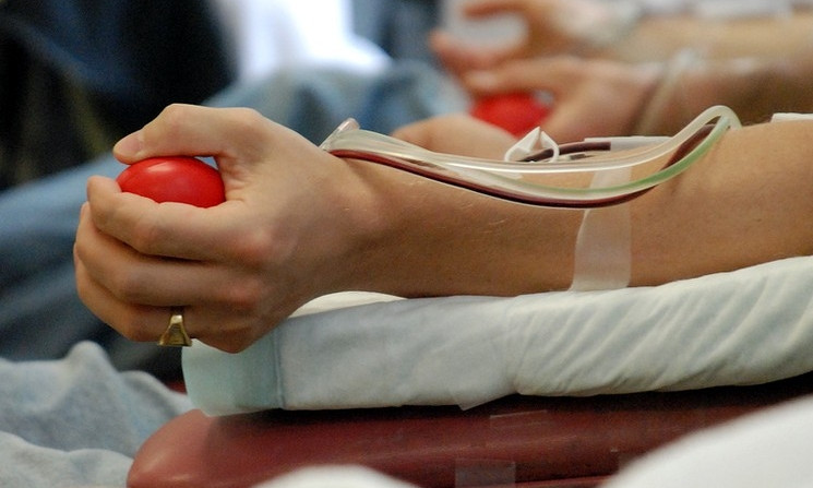 В Днепре 200 человек откликнулись на призыв сдать кровь для детей