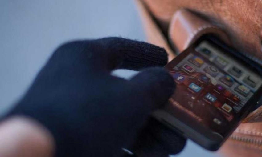 В Днепре участились случаи краж мобильных телефонов 