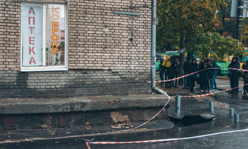 В Днепре продлят перекрытие проспекта Яворницкого из-за аварийного общежития