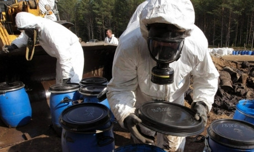 На Днепропетровщине нашли "неправильное" захоронение пестицидов