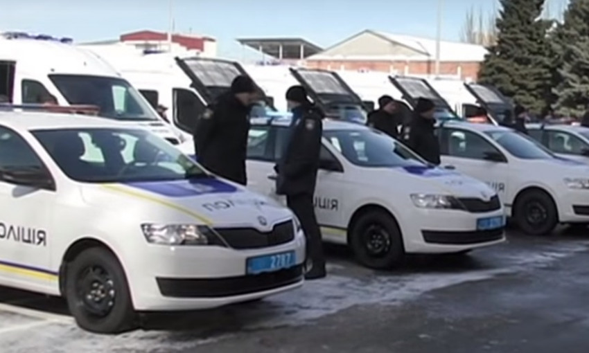 На Днепропетровщине сотрудники полиции получили новые автомобили 