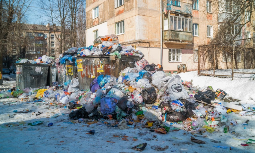 Почему в Днепре образуются стихийные мусорные свалки?
