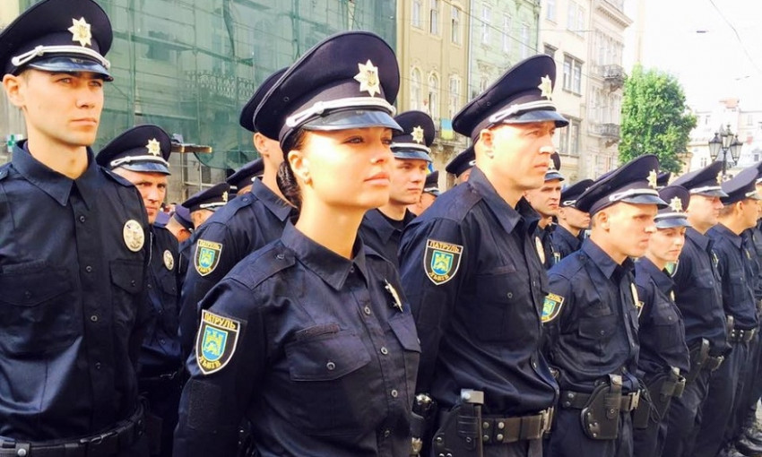 В Днепре аттестация полицейских есть, но ее как бы нет